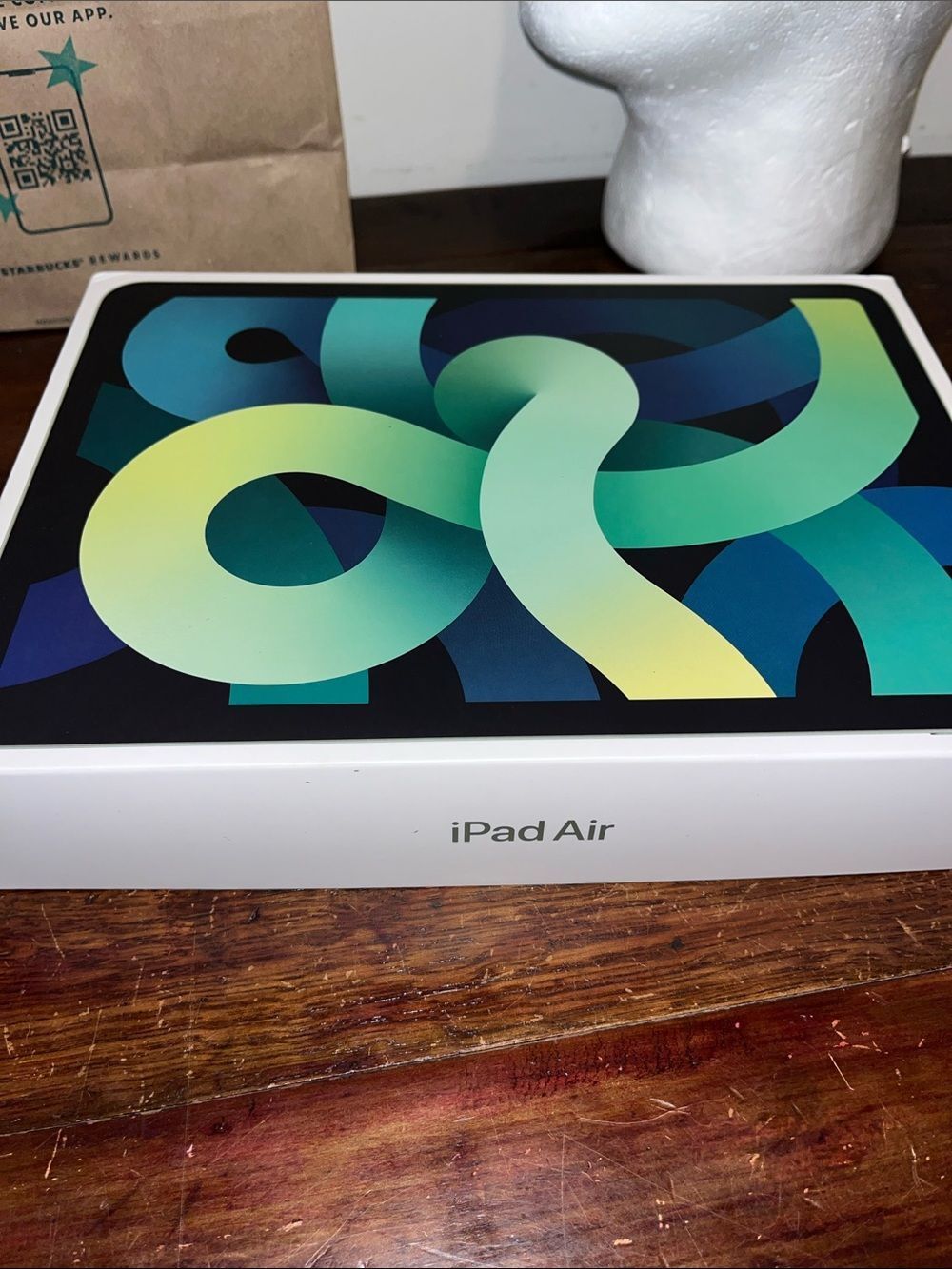 iPad Air **EMPTY BOX** only 256 GB (4th Gen) Wi-Fi